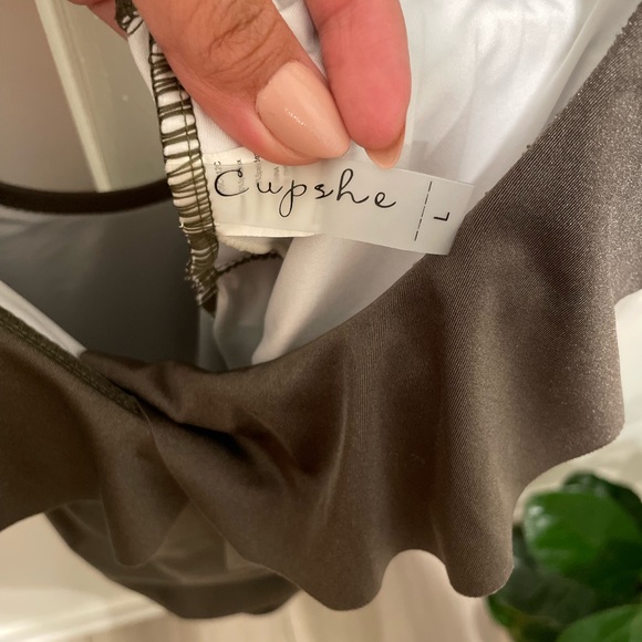 Olive Green One-piece Bathing suit 🩱 - Picture 2 of 2